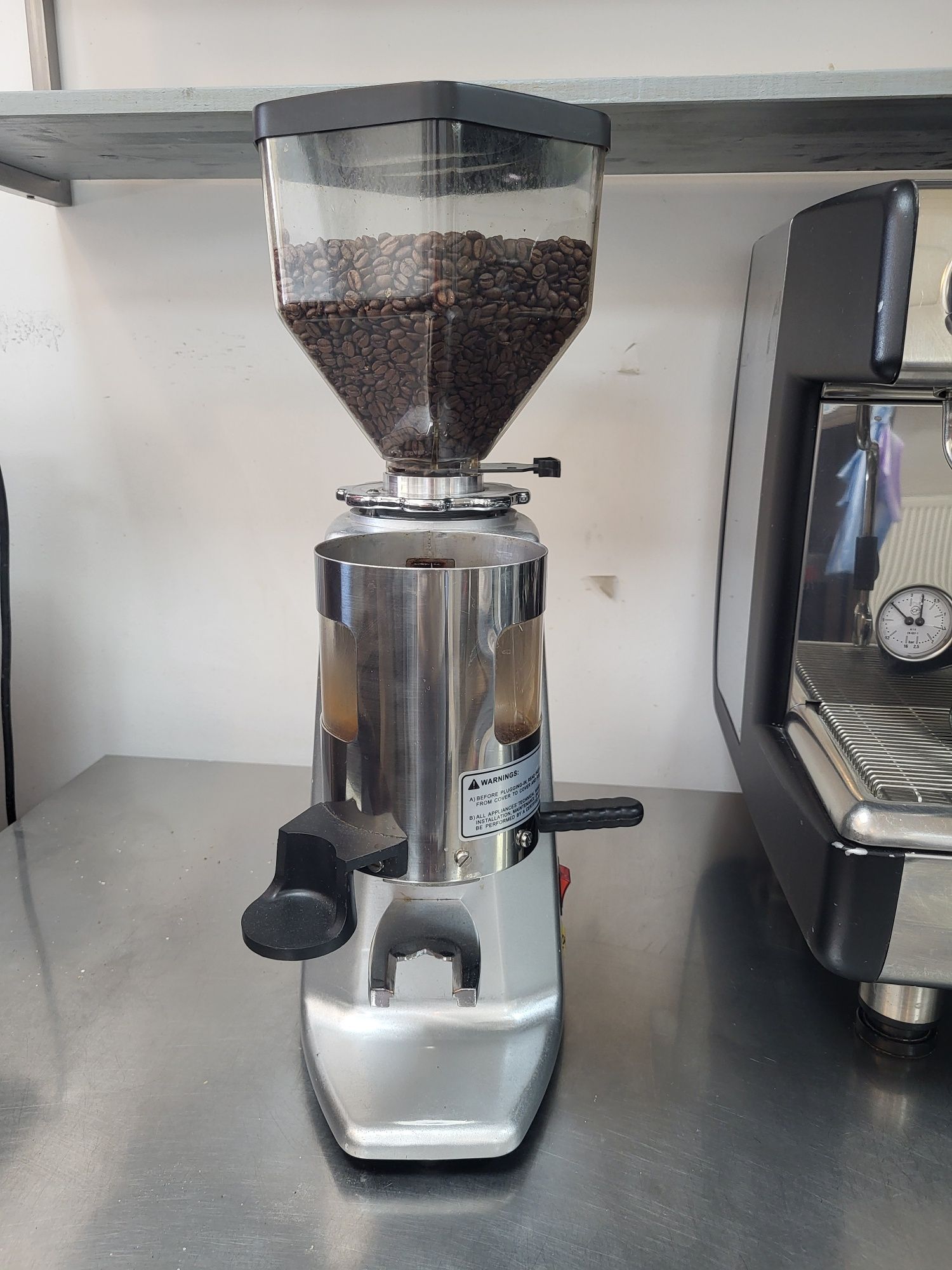Vând expresor cafea CASADIO +rasnita