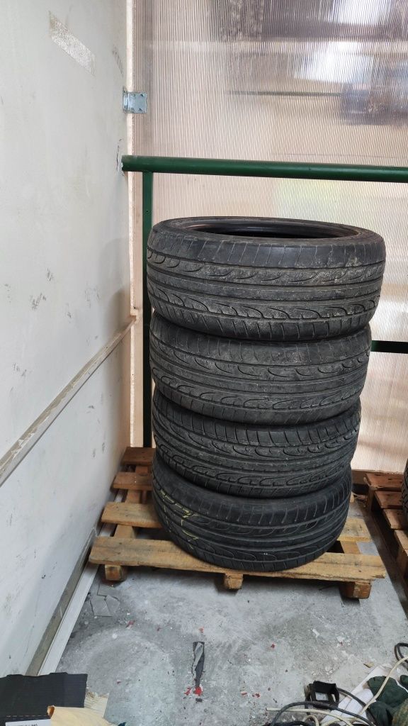 215 45 16 Dunlop 4бр. летни гуми