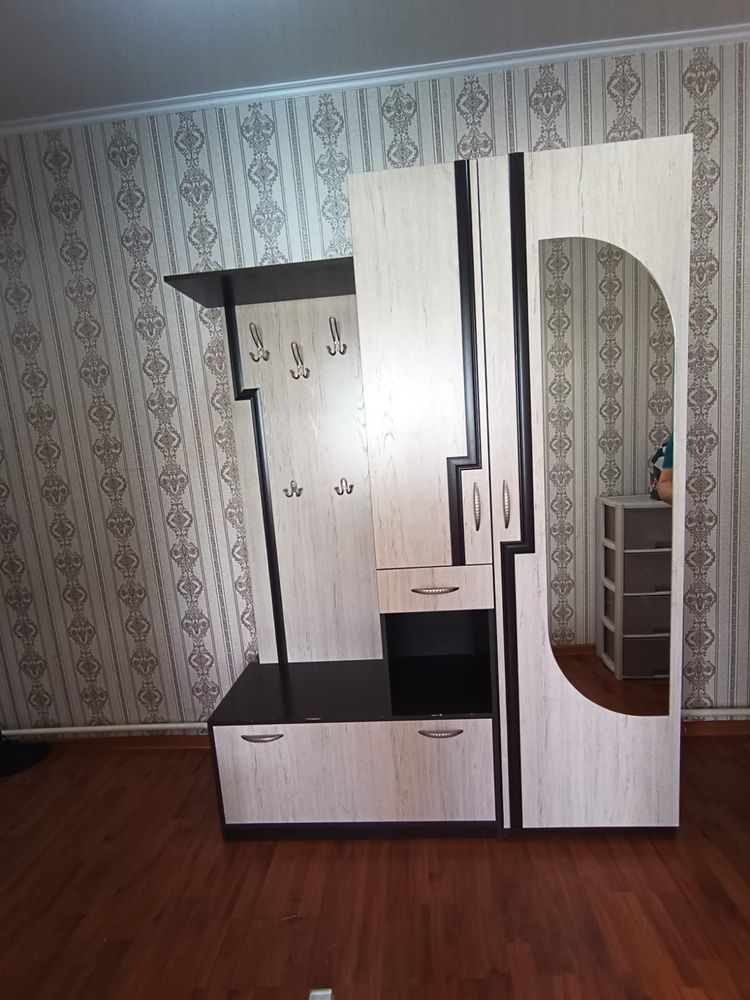 Продам прихожую в отличном состоянии