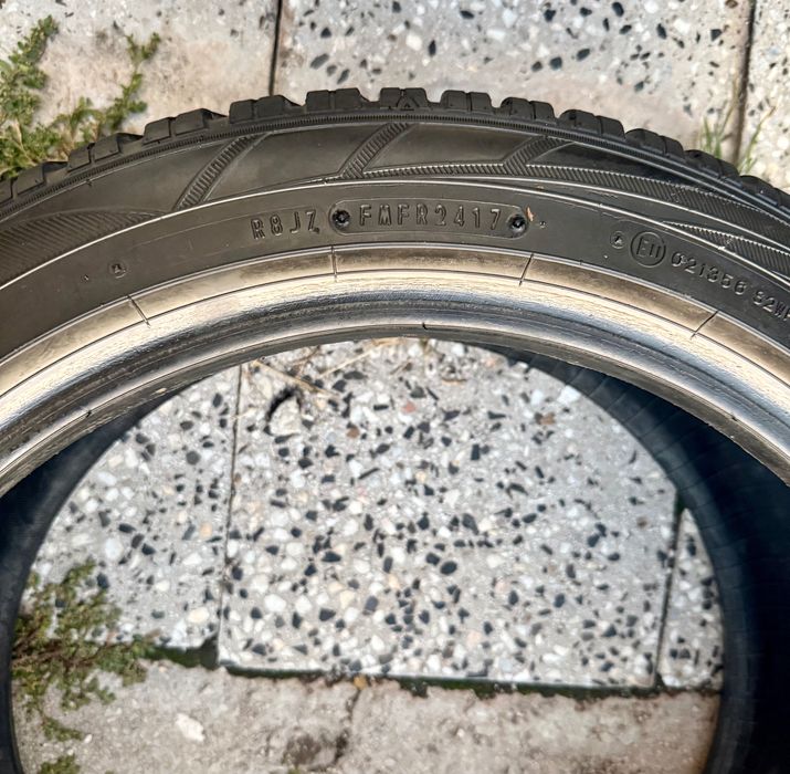225/45/18 Falken EuroWinter HS01 DOT2417 2бр.