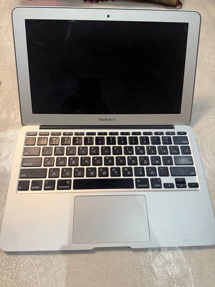 Macbook air 2011