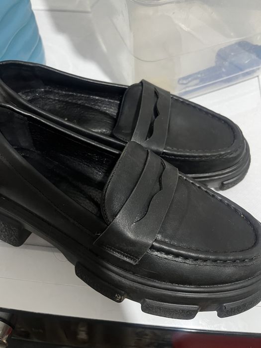 Продам лоферы в отличном состоянии