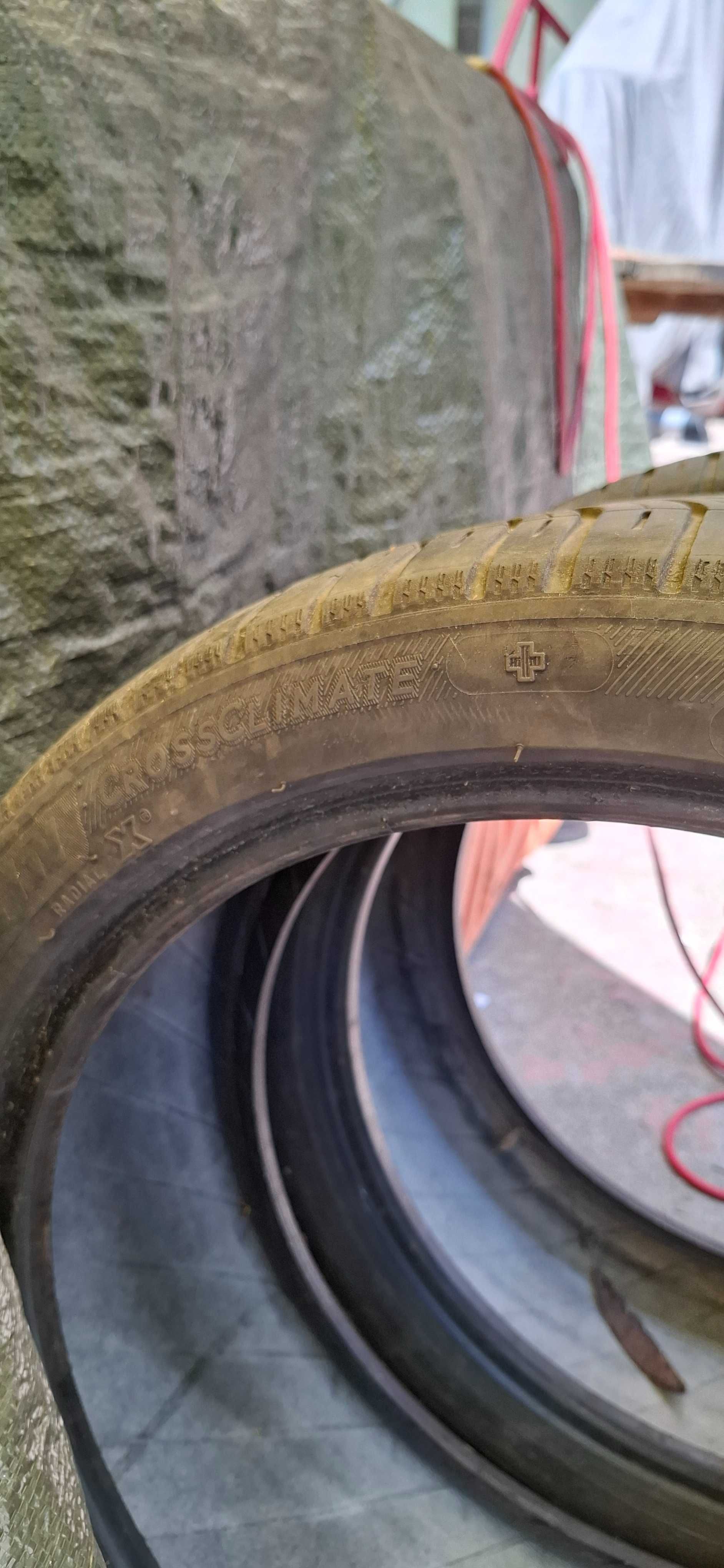 Гуми Michelin 225/40/18 всесезонни