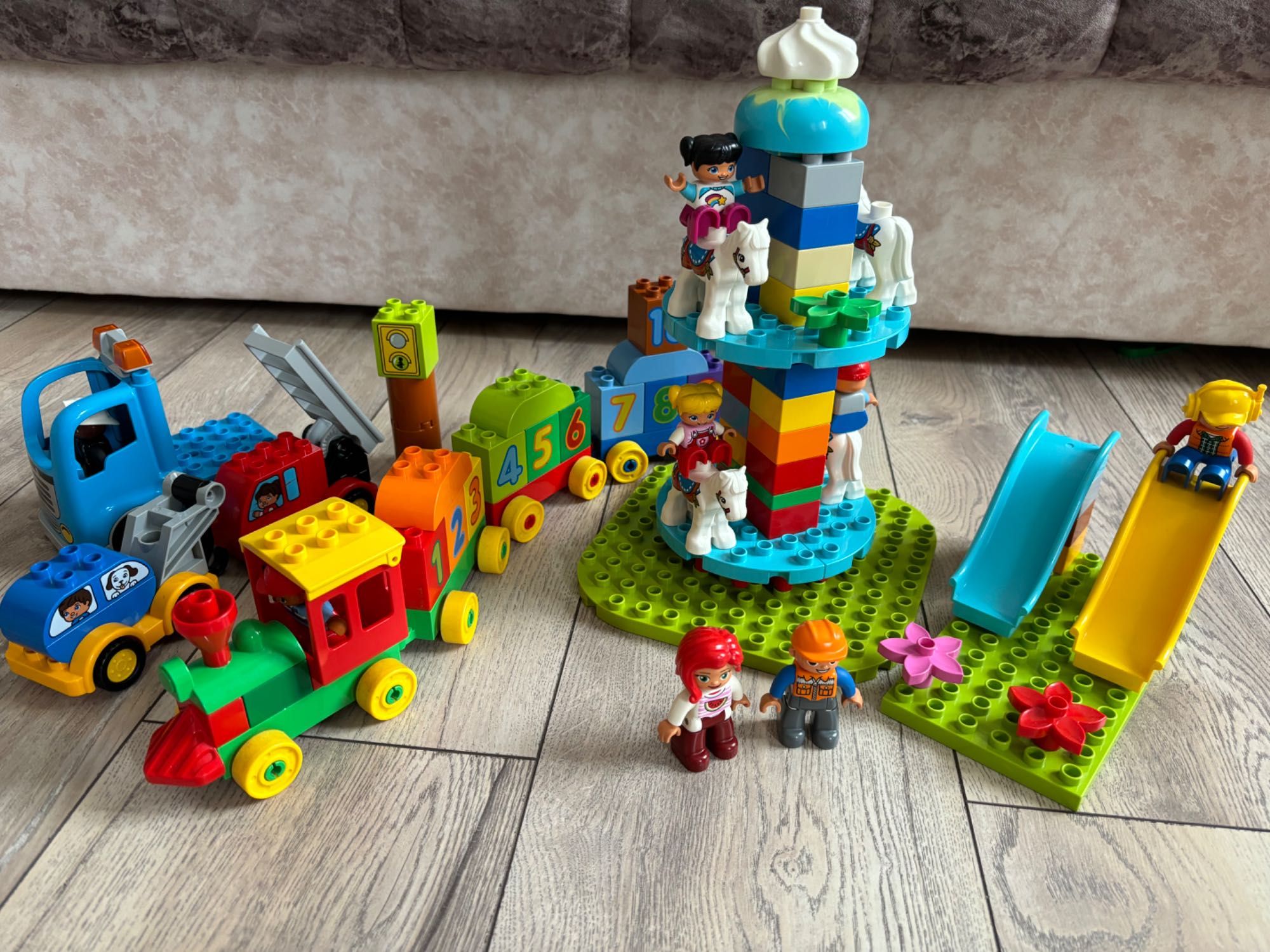 Lego duplo много наборов