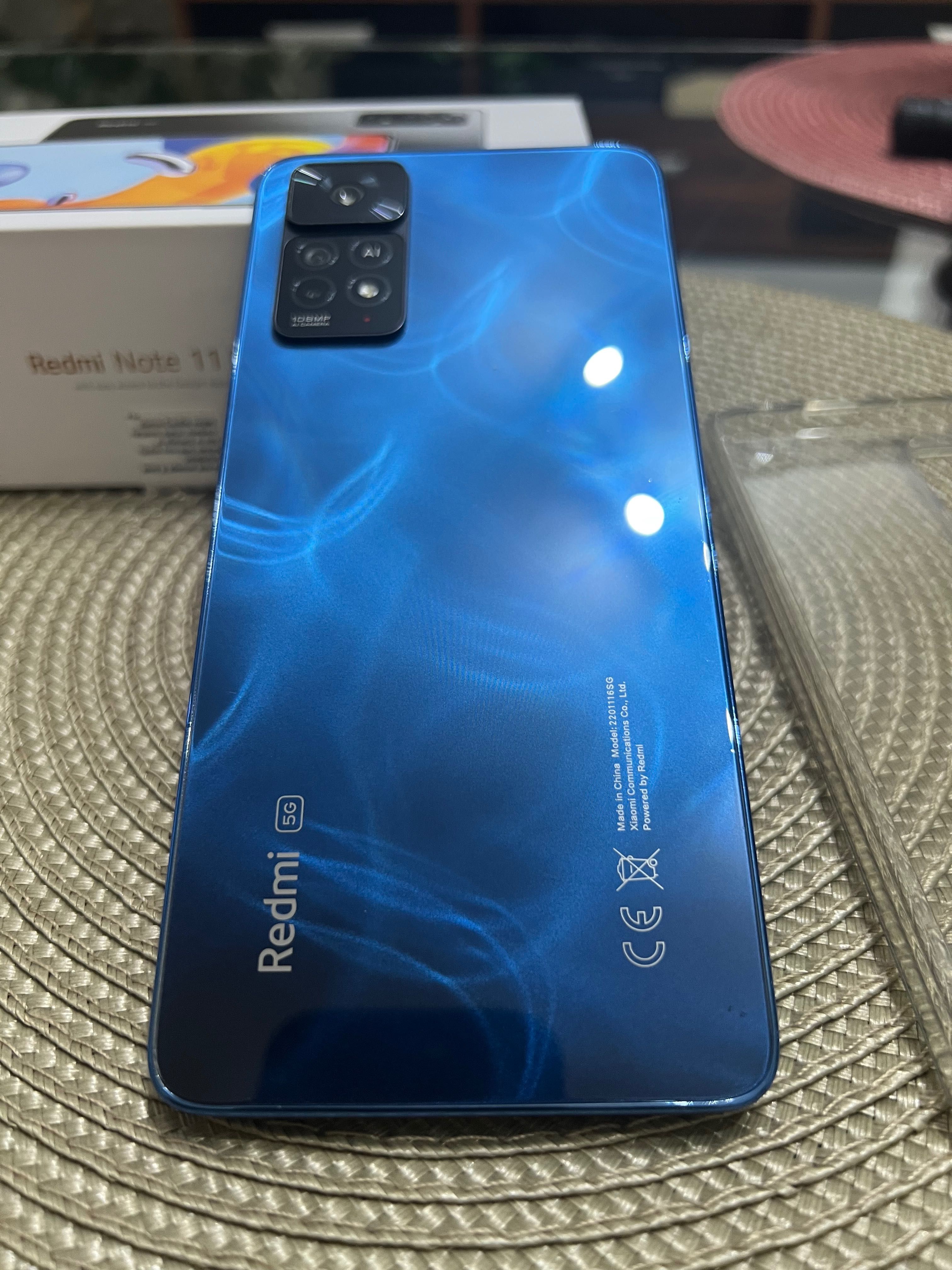 Продавам Redmi Note 11 Pro 5G