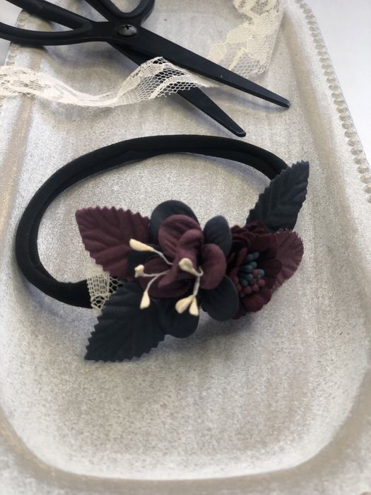 Шапки , диадеми , бебешки ленти ръчно изработени