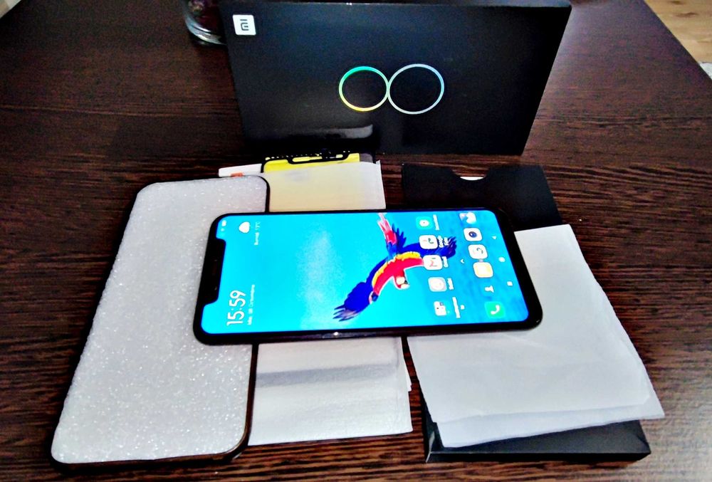 Xiaomi Mi 8 Dual SIM 128GB  6GB RAM,  Midnight Black