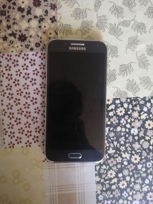 Телефон samsung galaxy e5
