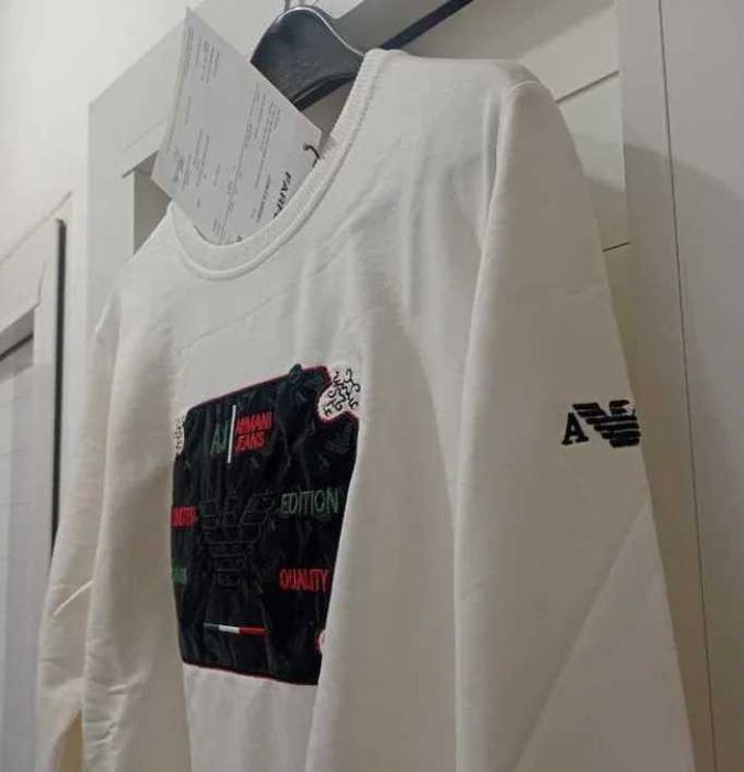 Чисто нова оригинална фланела Armani със сертификат