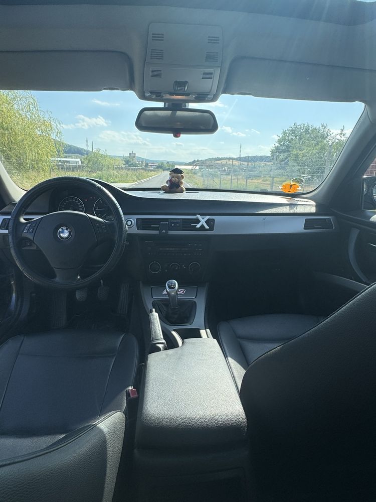 Vand sau schimb BMW seria 3 e91 320d