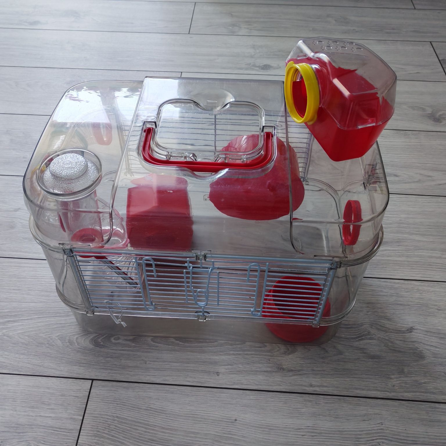 Vând cușcă pentru hamster