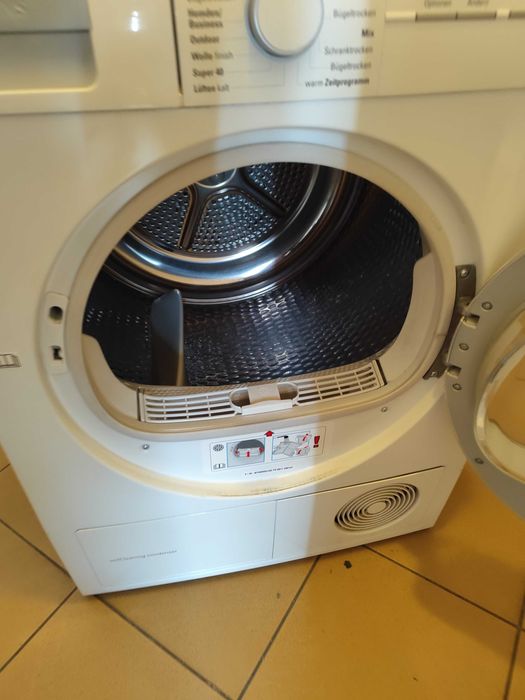 Сушилня с термопомпа Siemens