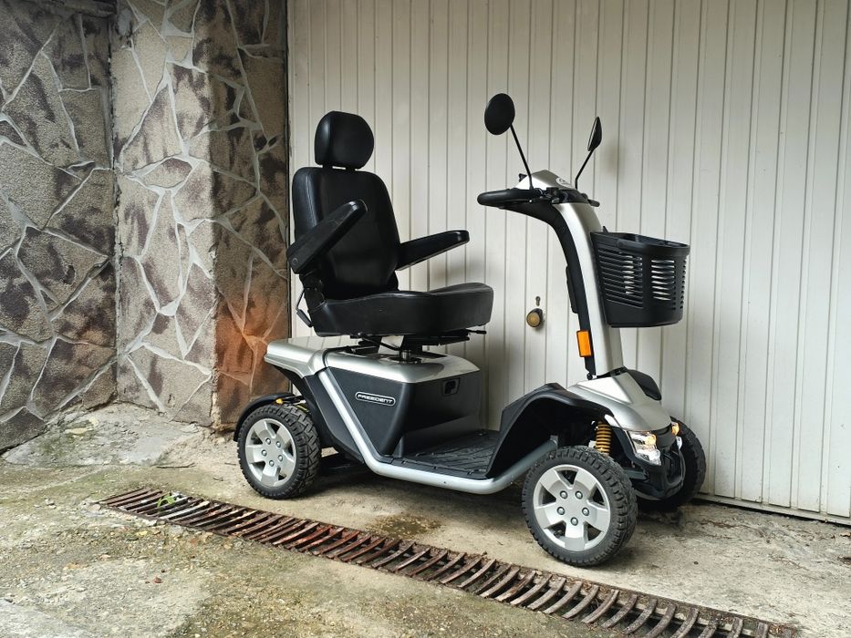 Carucior scuter tricicleta scaun handicap  carut moped dizabilitati