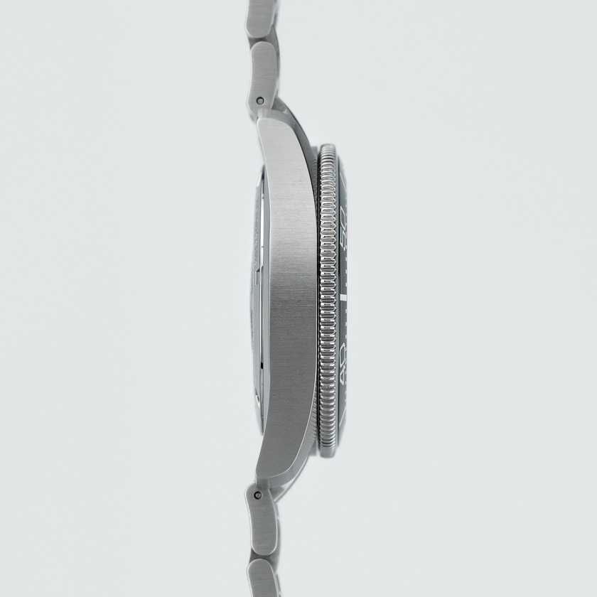 Certina DS Action Diver 43mm Powermatic 80 Green dial