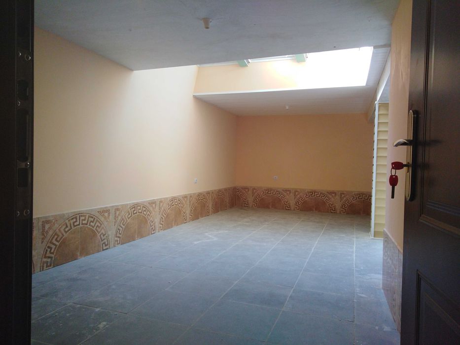 Продава се Офис в Варна, Зимно кино Тракия - 108 кв.м за 649 €/кв.м - Снимка #9