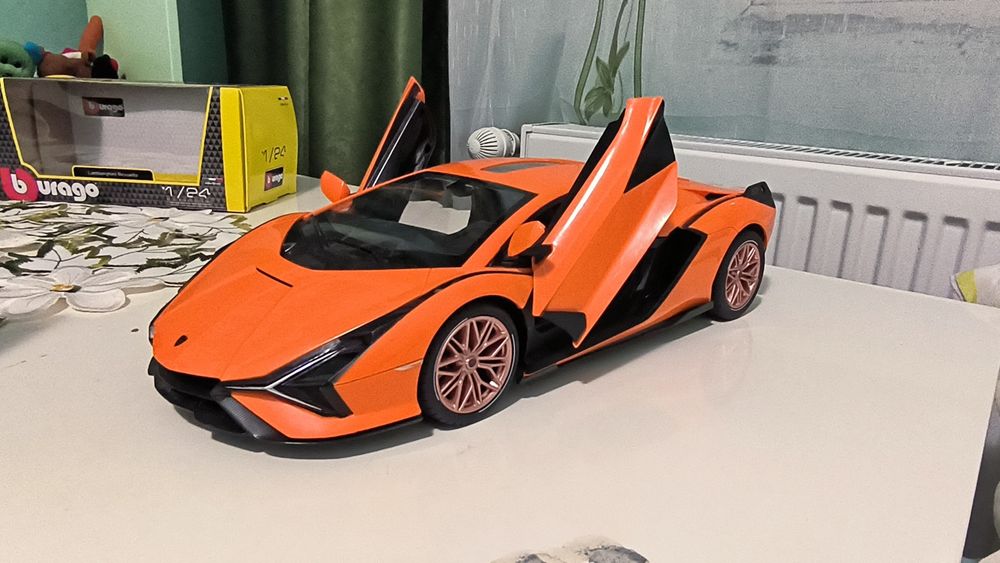 Rastar 1/14 Lamborghini Sian