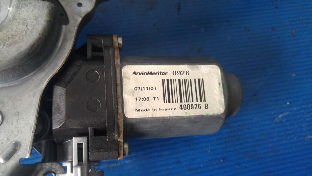 macara cu motoras dreapta fata nissan note e11  2004-2013 400926b