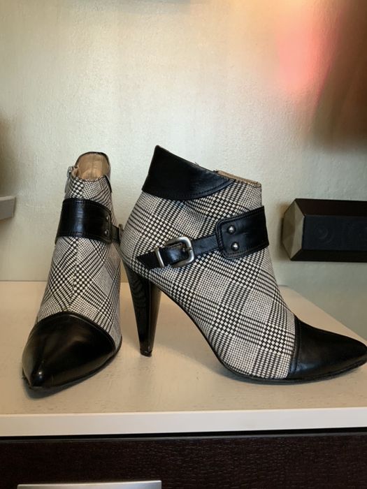 Боти на ток SARA PEN 39 номер