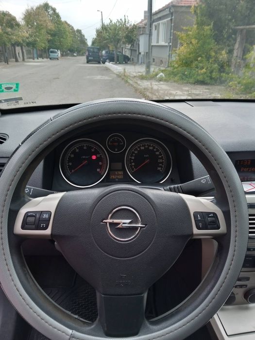 Продавам опел астра