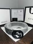 Curele Gucci, cu accesorii!
