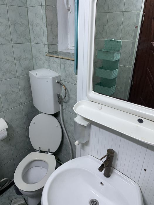 Inchiriez apartament