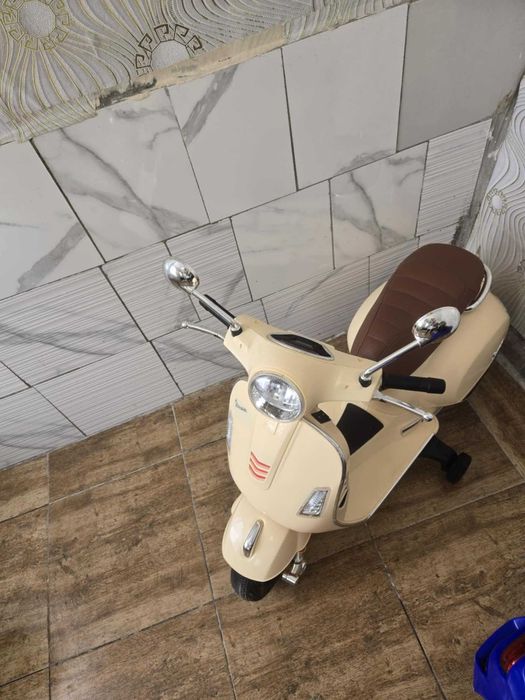 акумулаторен мотор Vespa 6V