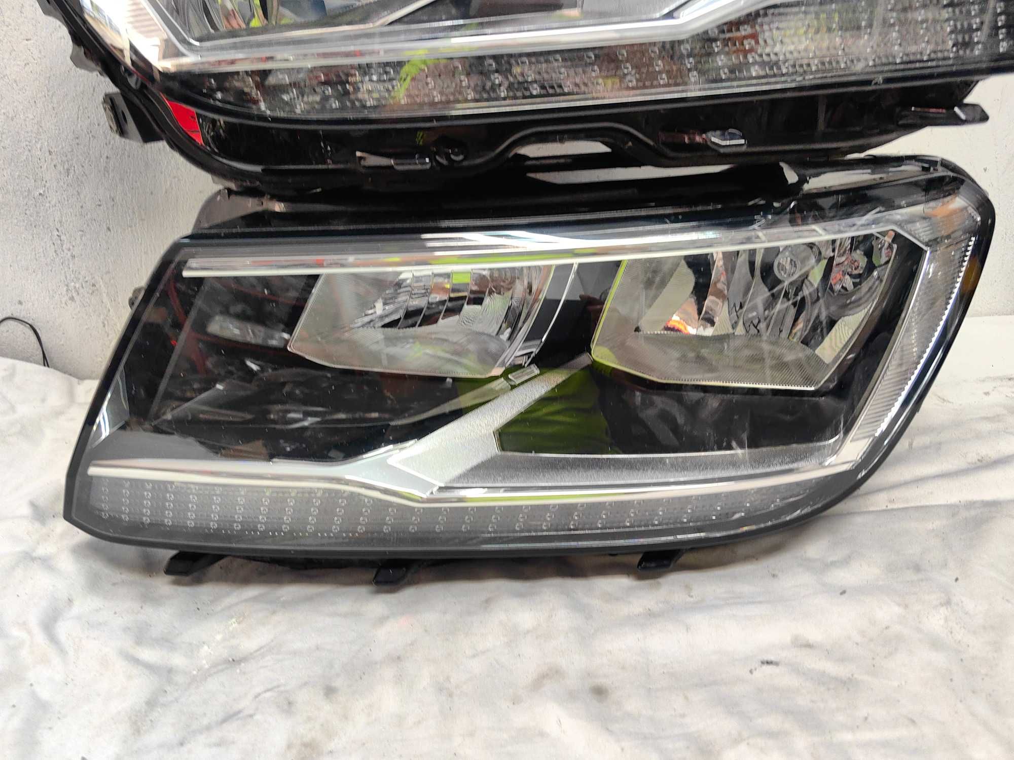 Оригинални  фарове  Vw Tiguan