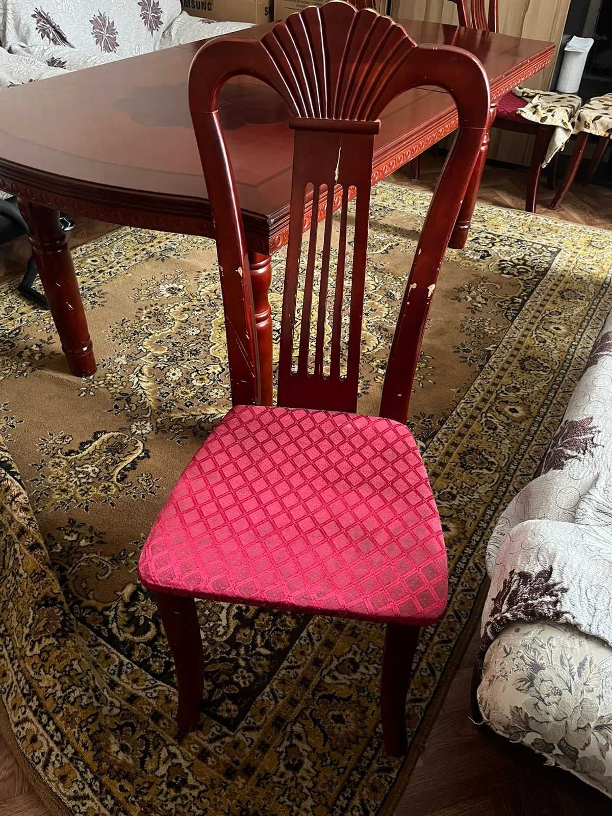 Продажа стола со стульями