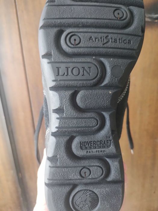 спортни обувки lion