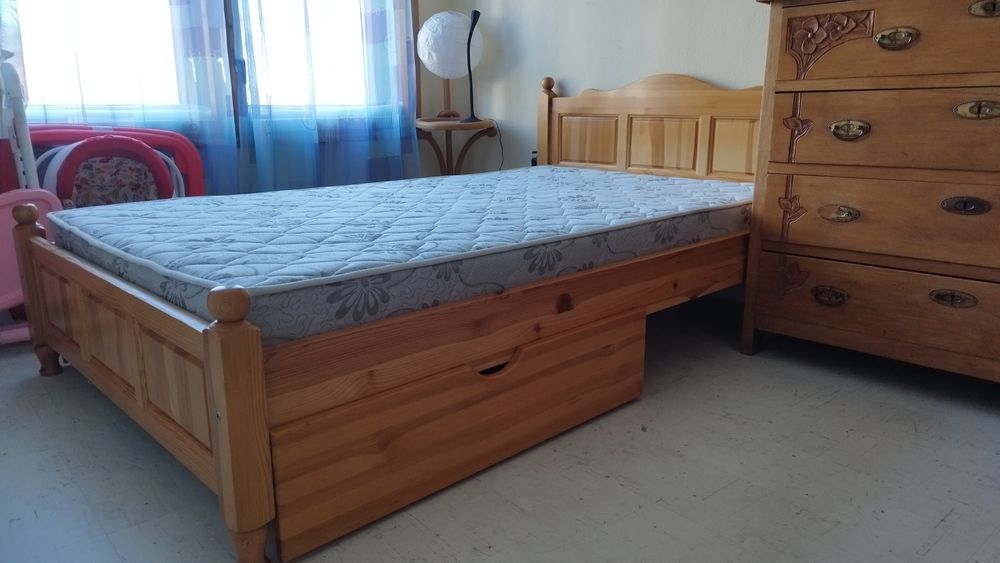Спалня 114/190 с две чекмеджета и матрак