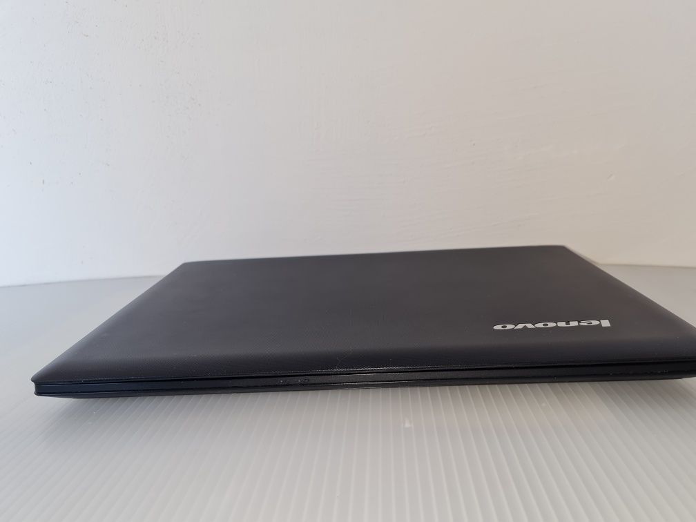 Продавам лаптоп Lenovo G50-30