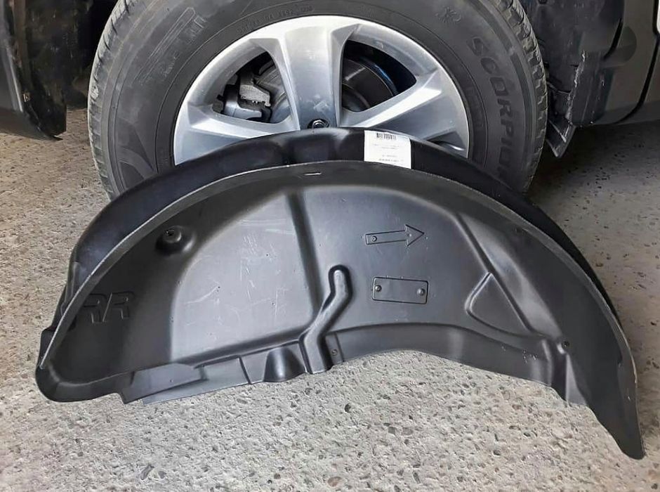 Продам подкрылки новые