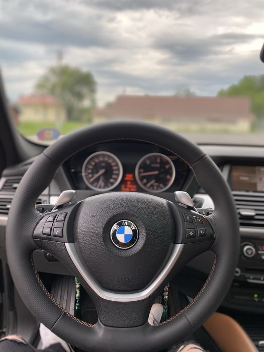 BMW X6 3.0 bi turbo 286CP