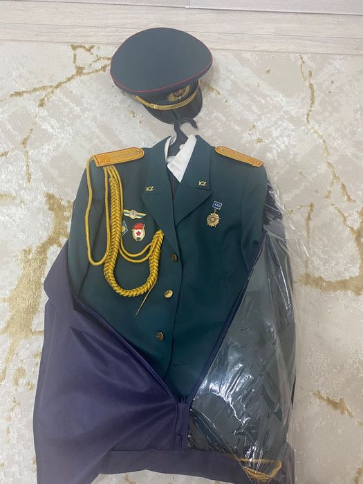 Продам Парадный форма