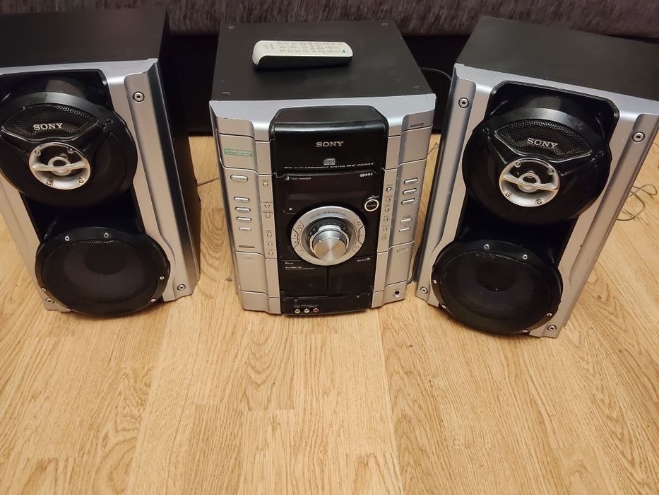 Se vinde combina Sony perfect funcțională