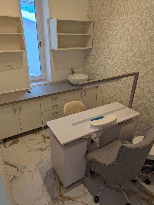 De închiriat spațiu cosmetică, manichiură, coafor