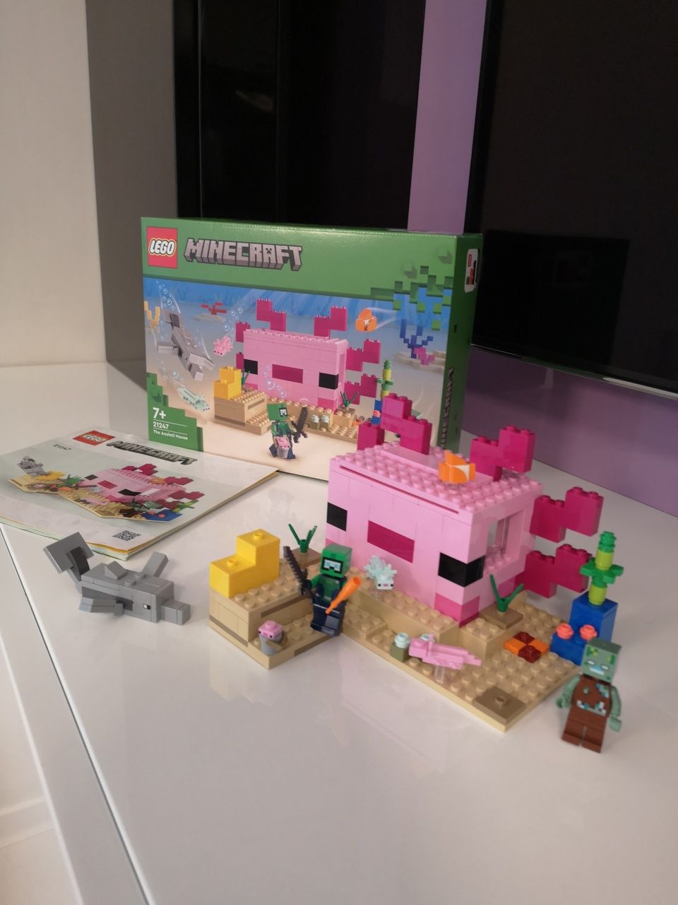LEGO® Minecraft™ 21189 - Занданът на скелетите, 21184 Пекарната,