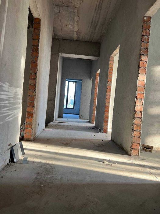 Продается коробка 108 кв.м  ЖК Sayram Tower Бузбазар