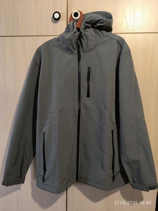 Продам куртку soft shell