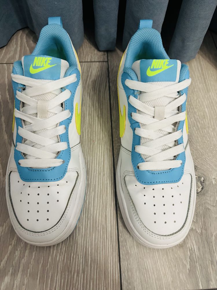 Adidasi Nike 37.5