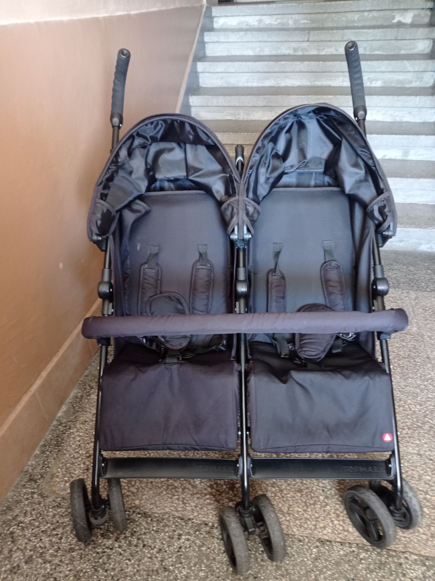 Детска количка за близнаци TOPMARK