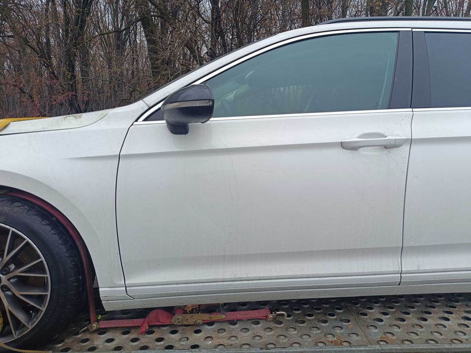 Lonjeron prag lateral aripa spate panou oala Volkswagen Passat B8