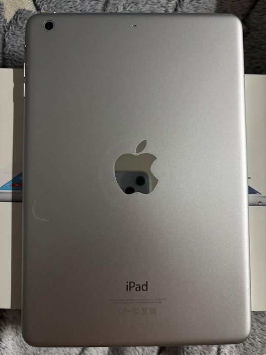 Продам Айпад в хорошем состоянии.