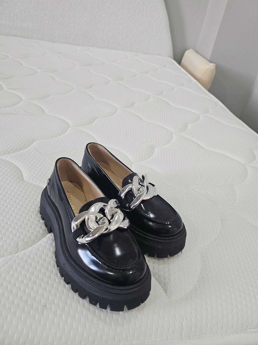 Дрехи обувки  сандали