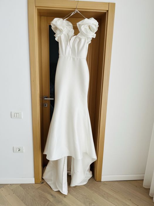 Rochie de mireasa noua