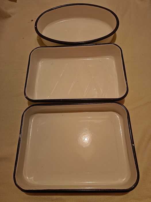 Формы для холодца, Бидон, чашка и дуршлаг эмалированные