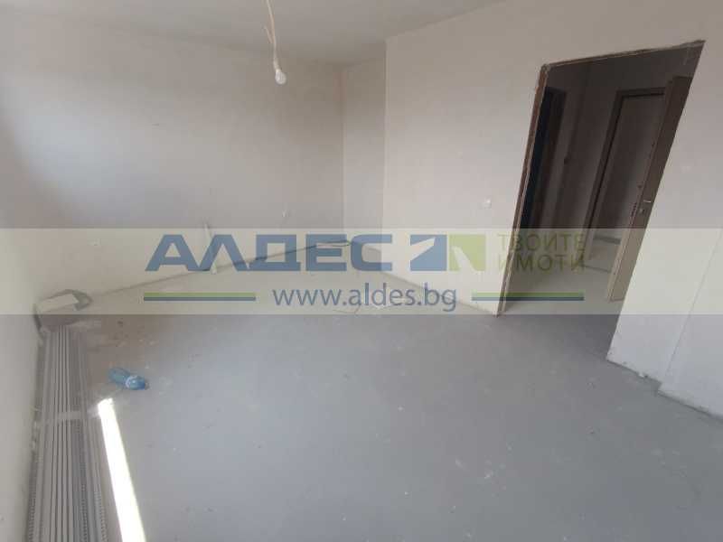 Продава се Едностаен апартамент в София, Център - 41 кв.м за 2757 €/кв.м - Снимка #1