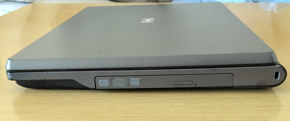 Продавам лаптоп HP 530, Инсталирани: Win 10, Office 2016