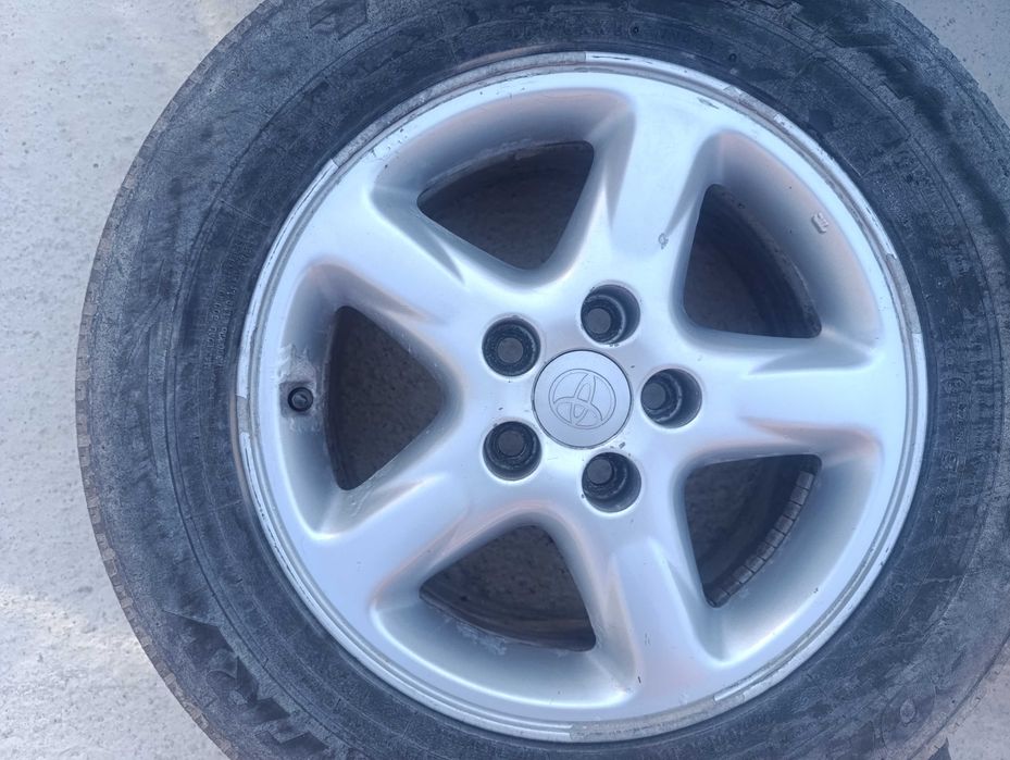 Джанти с гуми 16 цола 5х114,3 за Тойота / Toyota RAV 4