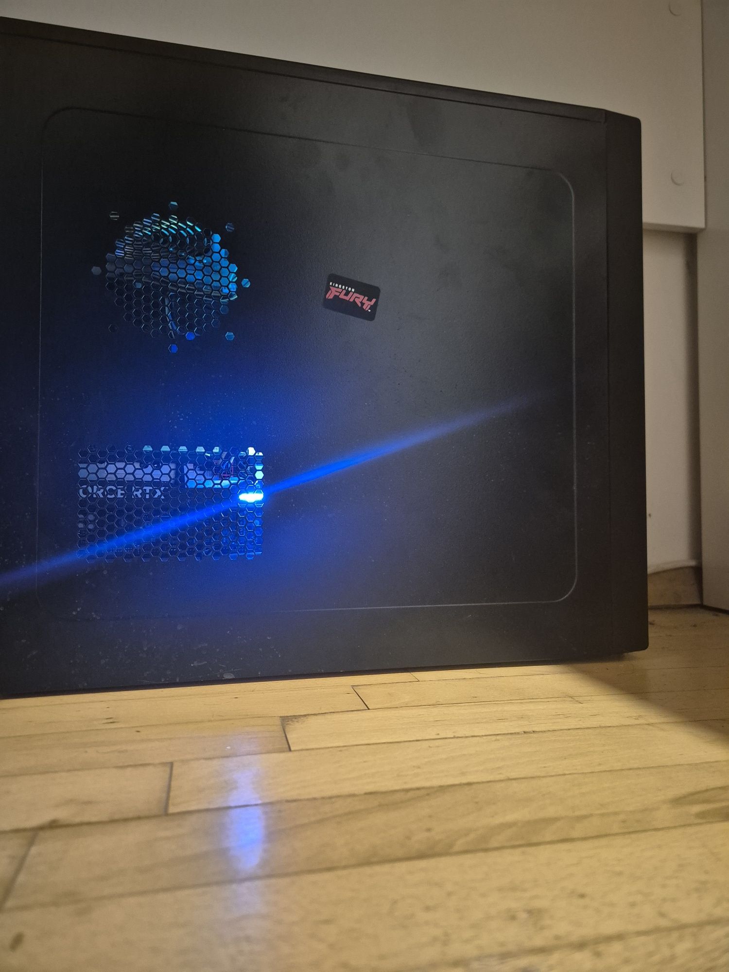 !!СПЕШНО!! GAMING компютър с Rtx 4060 и I5 11400f